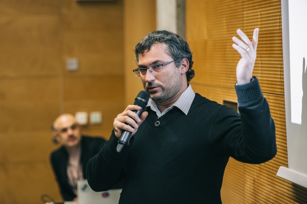 2025-11-11_Ai-a-diverzita_by-adam-costey-com_009